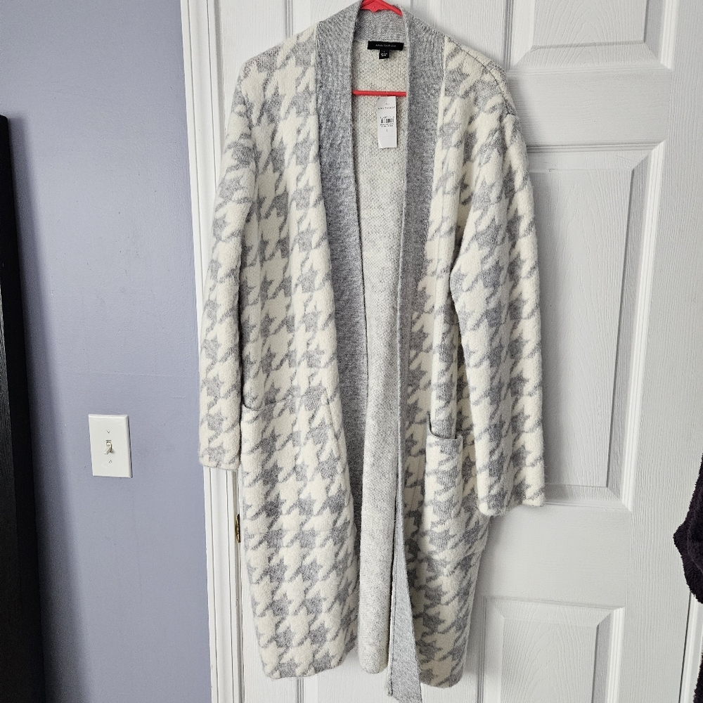 Ann Taylor Size L Houndstooth Coatigan